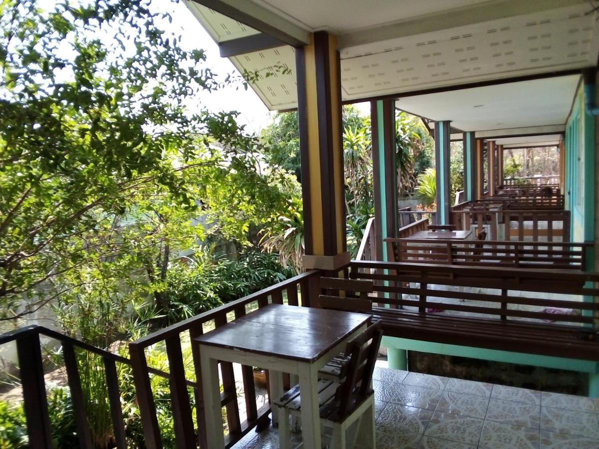 Kanchanaporn Resort Koh Larn Ngoại thất bức ảnh