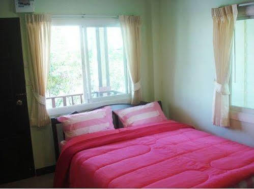 Kanchanaporn Resort Koh Larn Ngoại thất bức ảnh