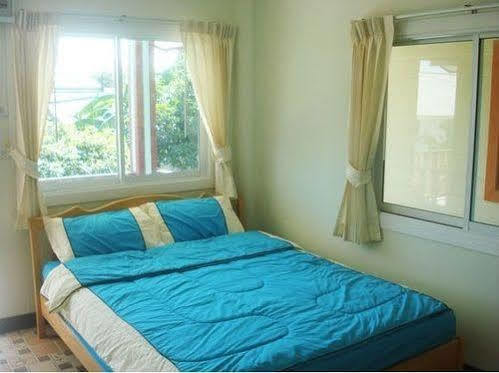 Kanchanaporn Resort Koh Larn Ngoại thất bức ảnh