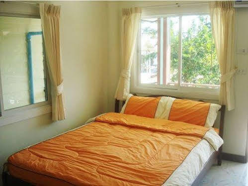 Kanchanaporn Resort Koh Larn Ngoại thất bức ảnh